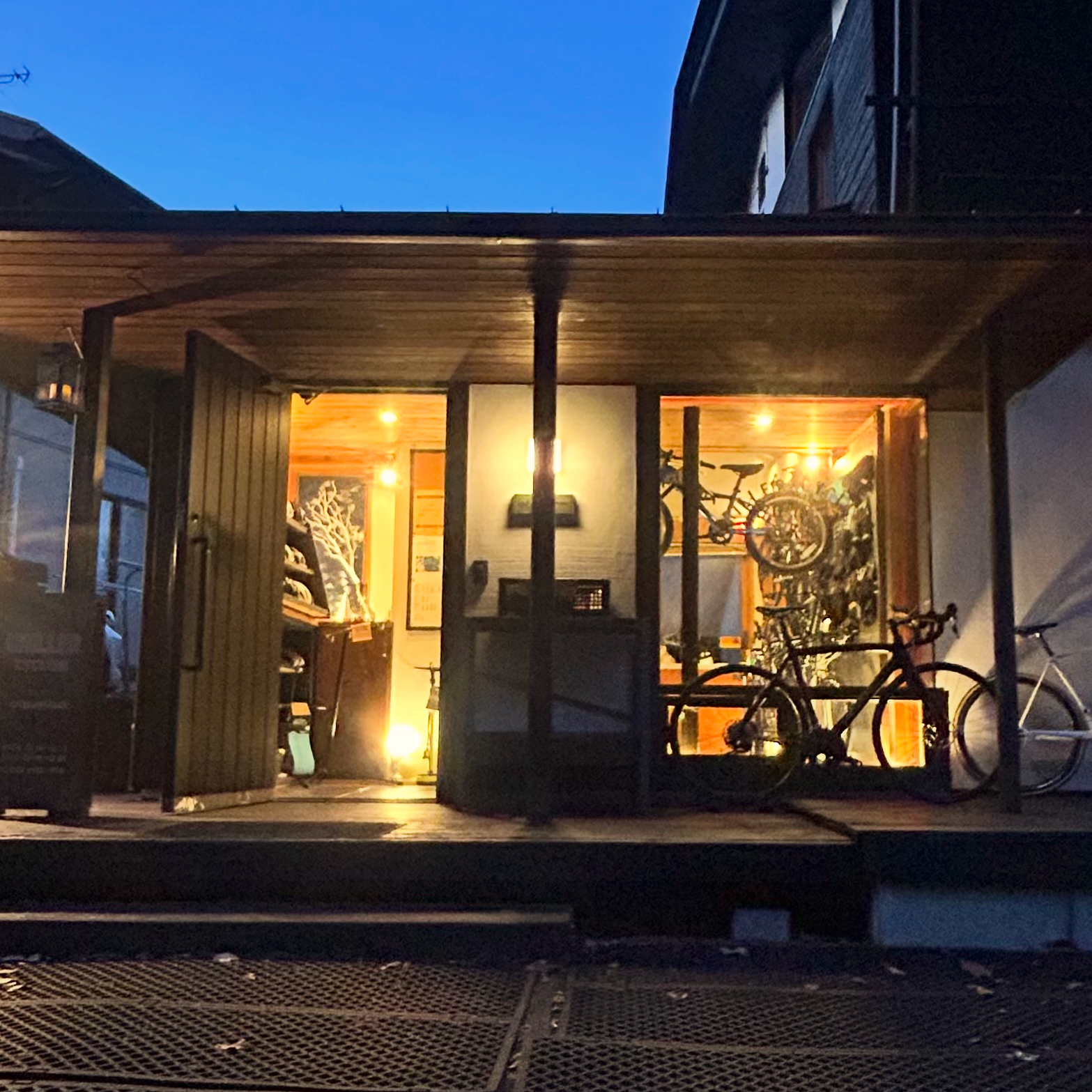 今年も有難うございました。年始は1月10日より営業します。/長野県/飯田市/スポーツバイク自転車店